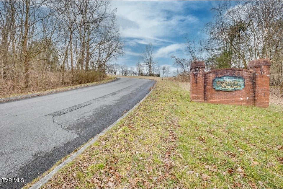 Photo #14: 319 Lories Lane