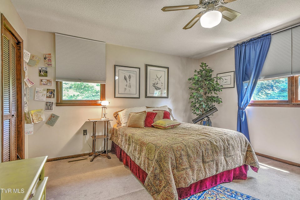 Photo #29: 4700 Weaver Pike