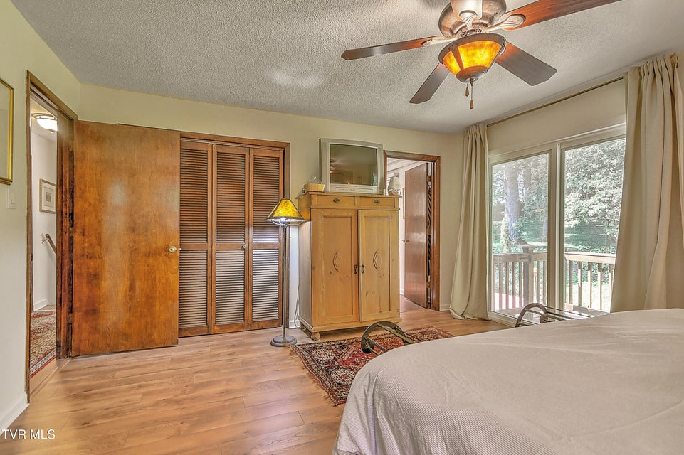 Photo #34: 4700 Weaver Pike