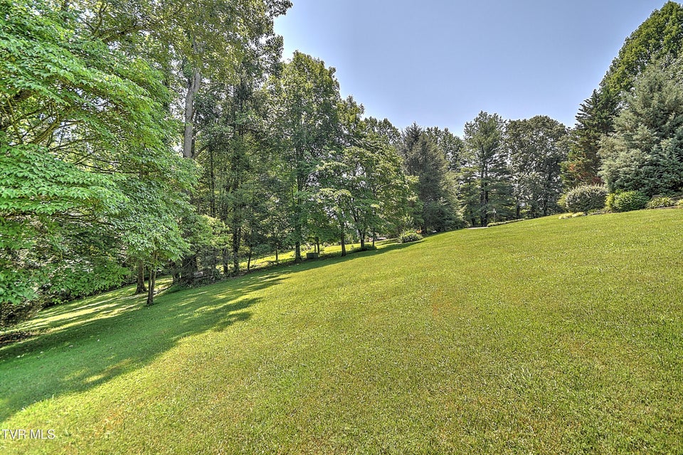 Photo #39: 4700 Weaver Pike
