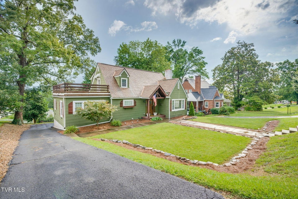 Photo #2: 1121 Watauga Street