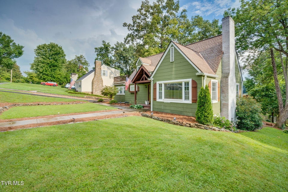 Photo #3: 1121 Watauga Street