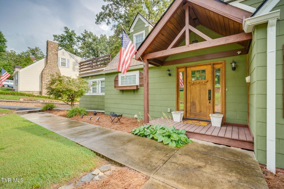 Photo #4: 1121 Watauga Street