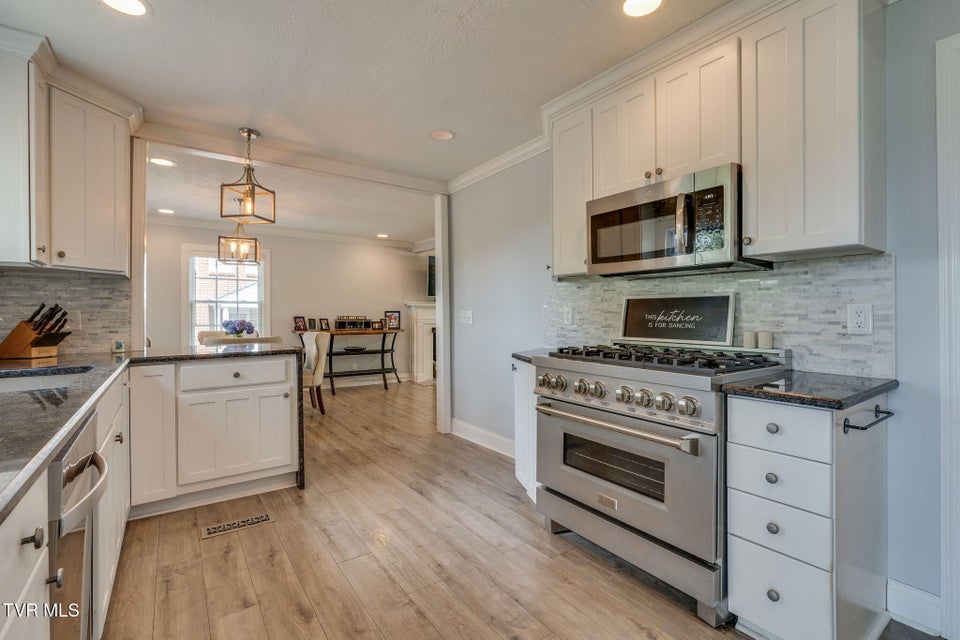 Photo #14: 1121 Watauga Street