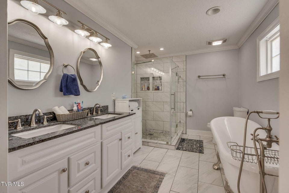 Photo #19: 1121 Watauga Street