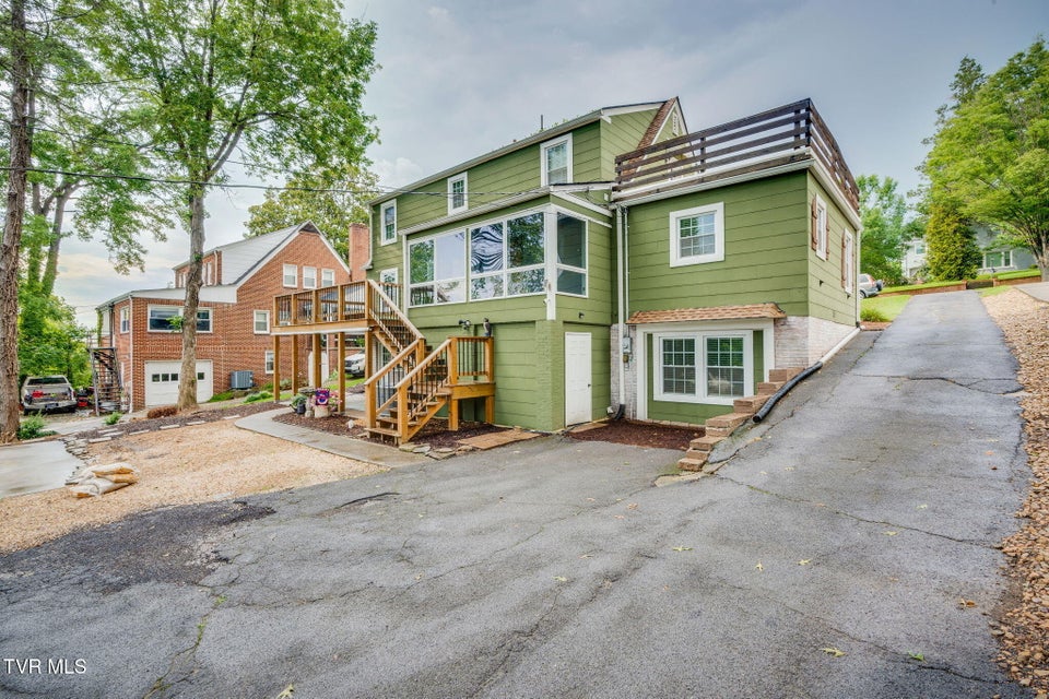 Photo #42: 1121 Watauga Street