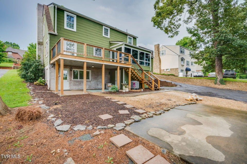 Photo #44: 1121 Watauga Street