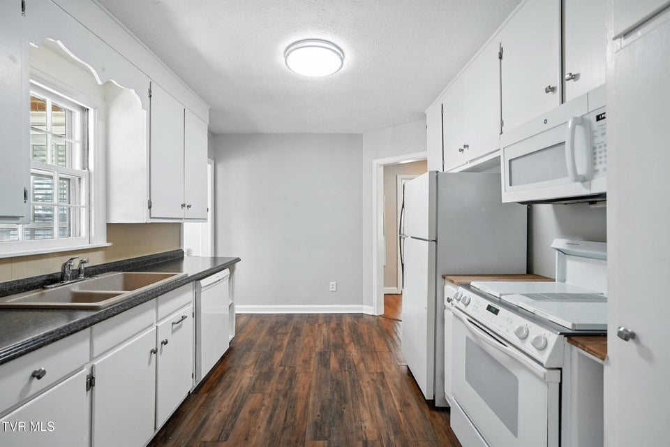 Photo #10: 1340 Wateree Street