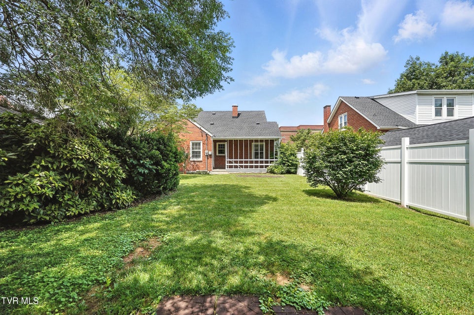 Photo #31: 1340 Wateree Street