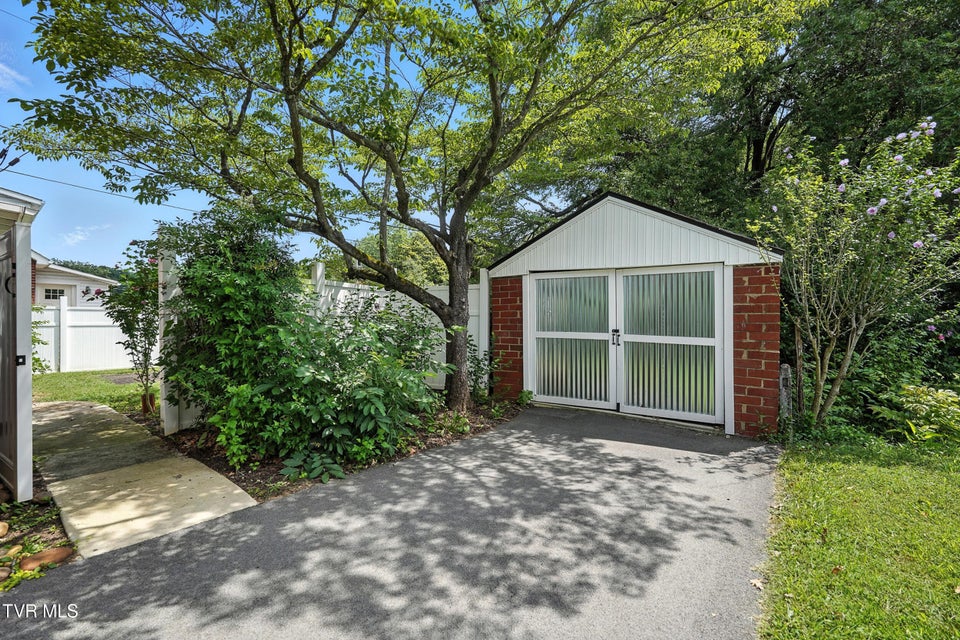 Photo #33: 1340 Wateree Street