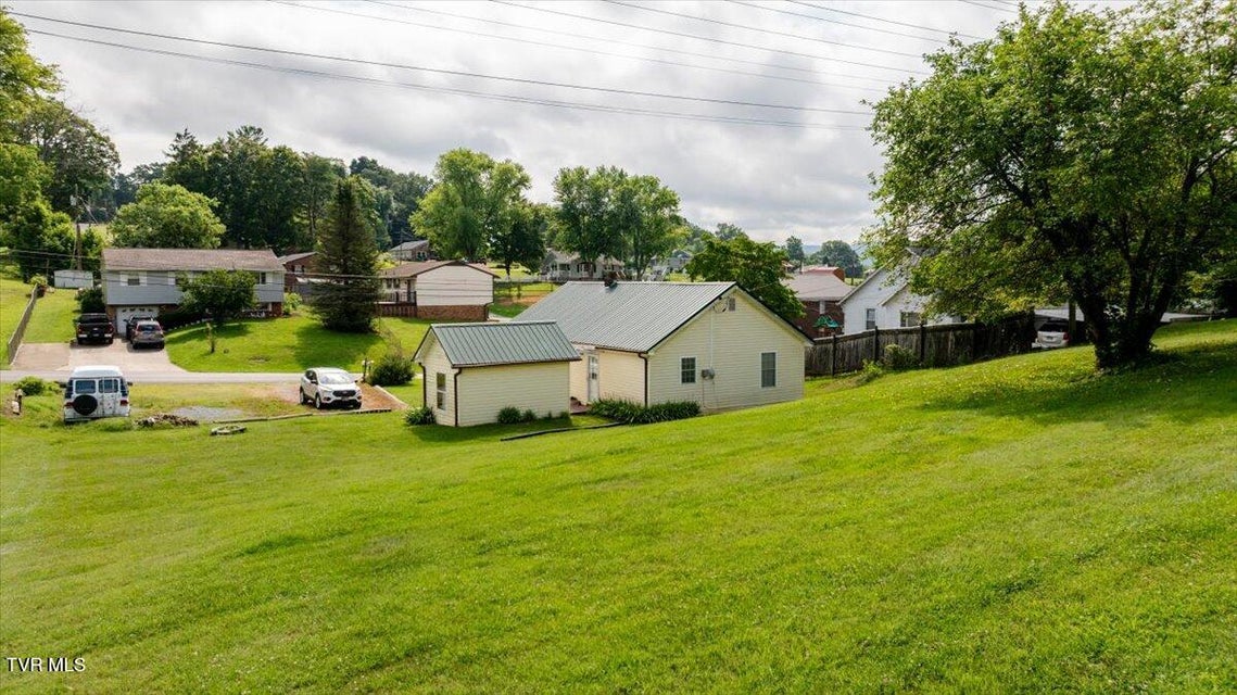 Photo #11: 303 Old Union Road