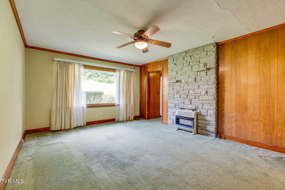 Photo #7: 1000 Tranbarger Drive