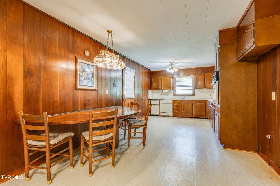 Photo #14: 1000 Tranbarger Drive