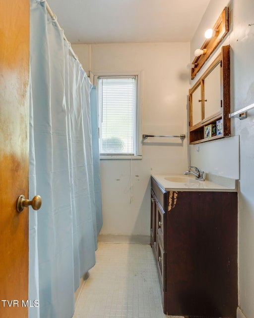 Photo #18: 1000 Tranbarger Drive