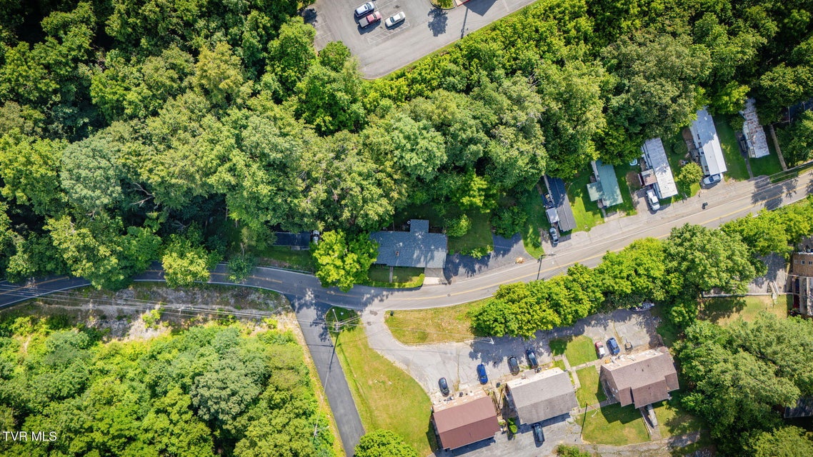 Photo #33: 1000 Tranbarger Drive