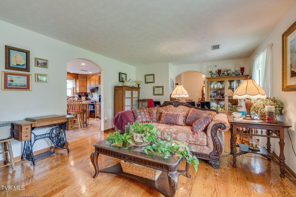 Photo #7: 2129 Philon Drive