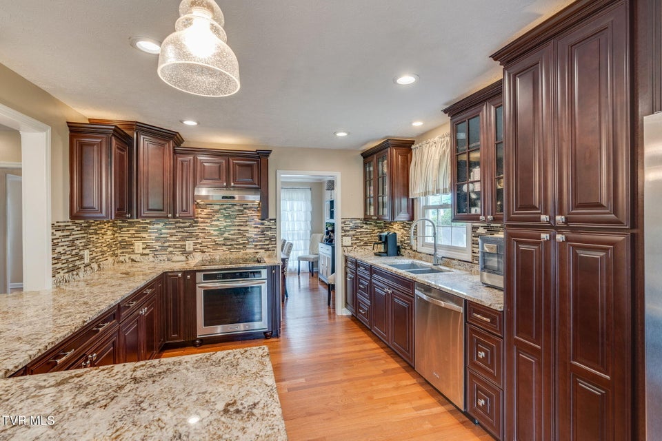 Photo #14: 2424 Rivermont Drive