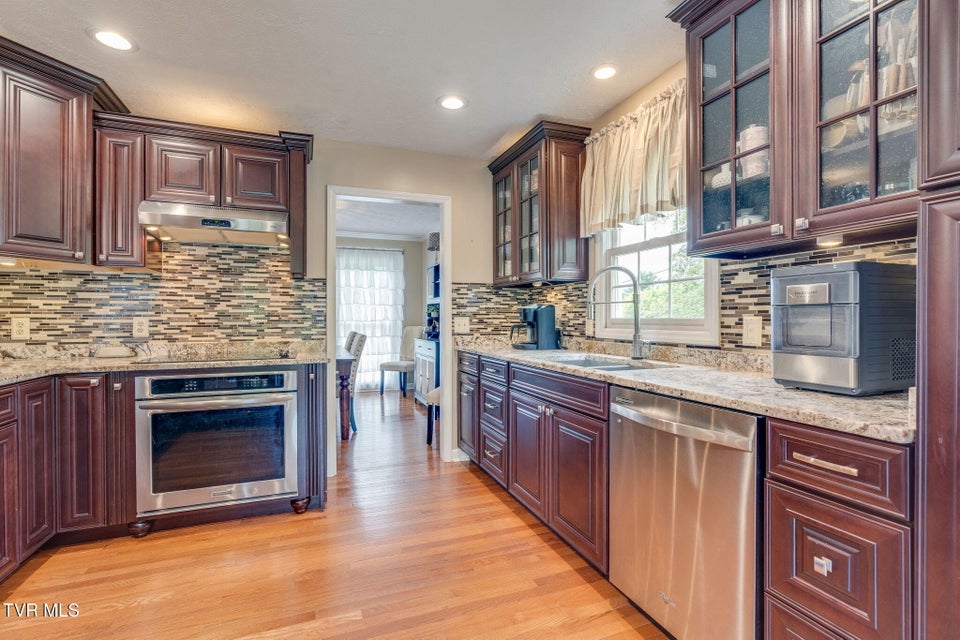 Photo #15: 2424 Rivermont Drive
