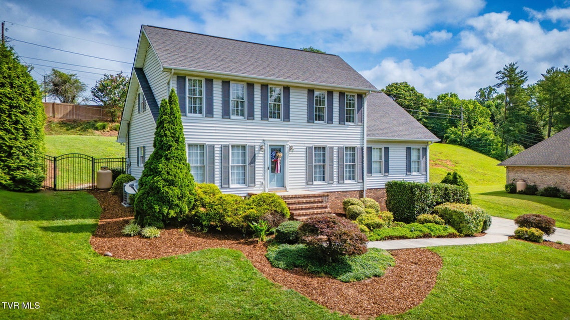 Photo #2: 2424 Rivermont Drive
