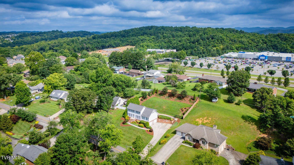 Photo #59: 2424 Rivermont Drive