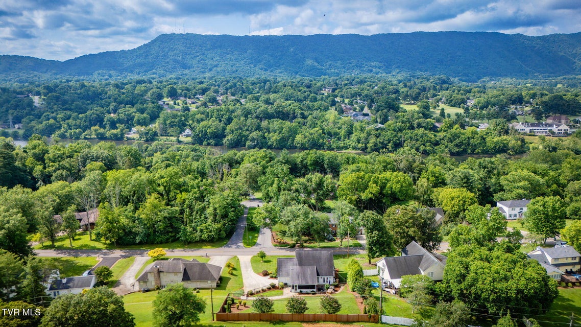 Photo #60: 2424 Rivermont Drive