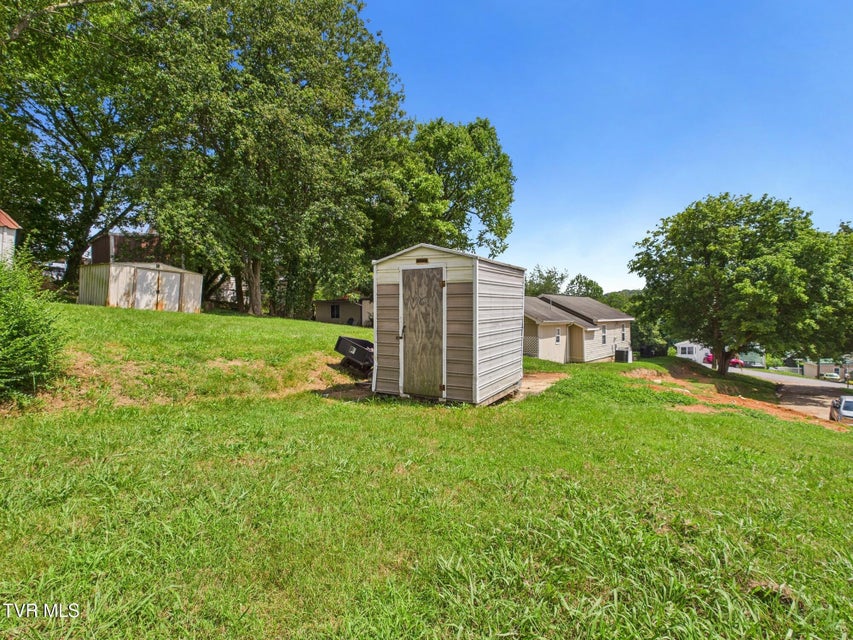 Photo #38: 109 Wampler Street