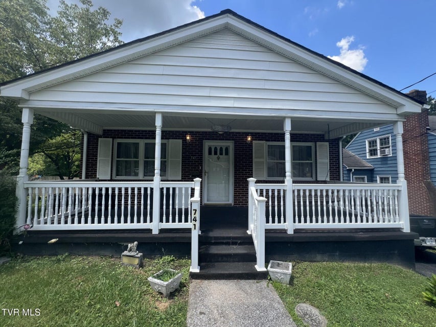 Photo #2: 741 Wood Avenue