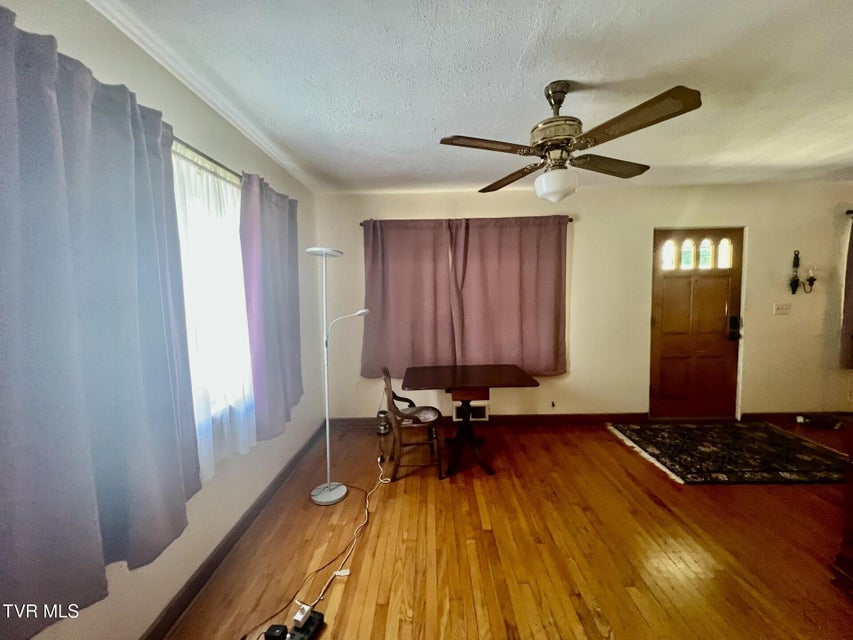 Photo #28: 741 Wood Avenue