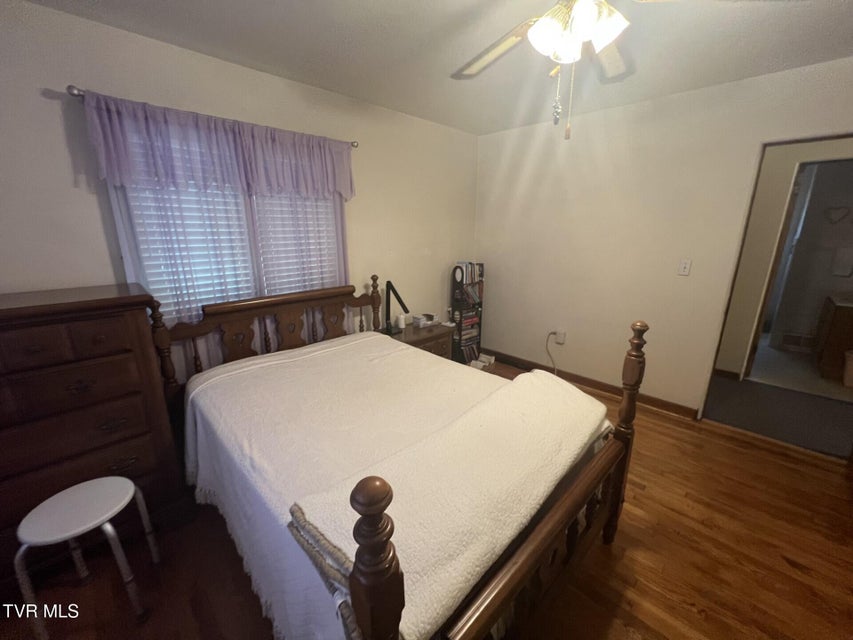 Photo #30: 741 Wood Avenue