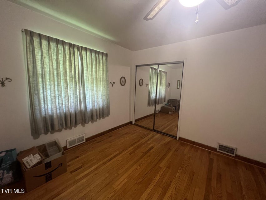 Photo #36: 741 Wood Avenue