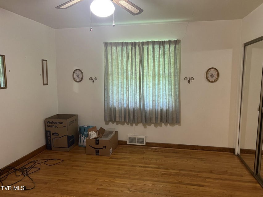 Photo #37: 741 Wood Avenue