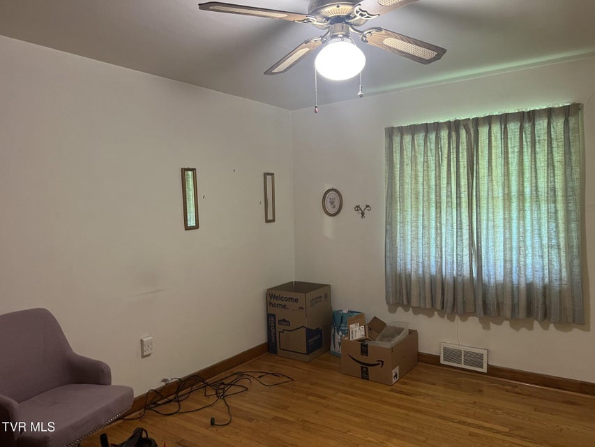 Photo #38: 741 Wood Avenue