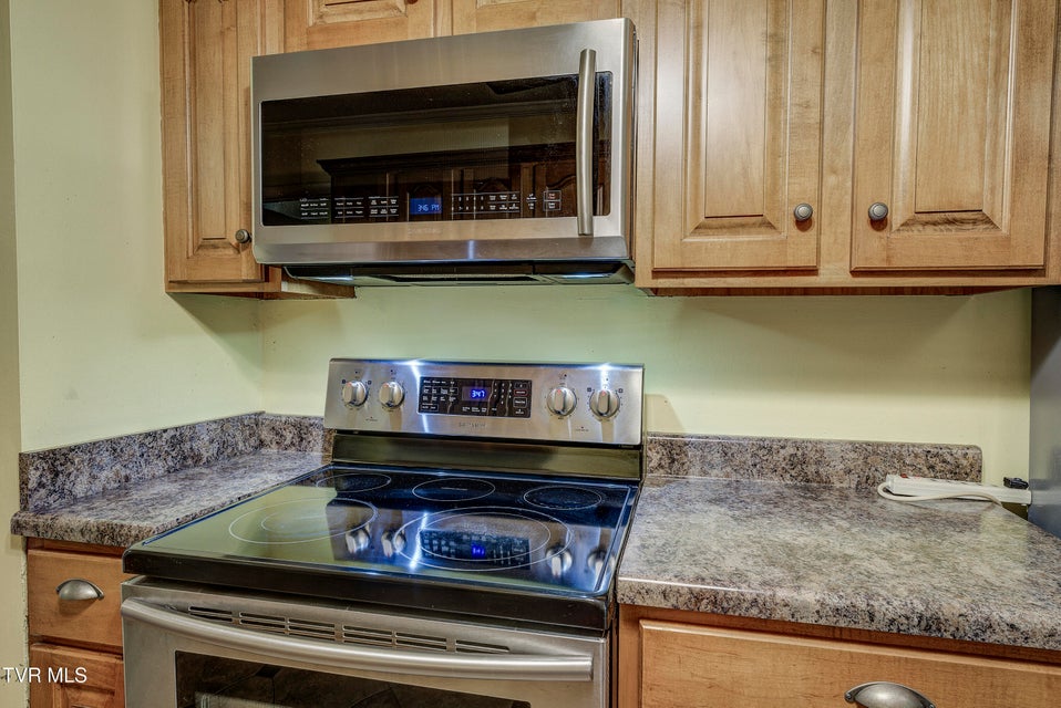 Photo #21: 1019 Somerset Drive