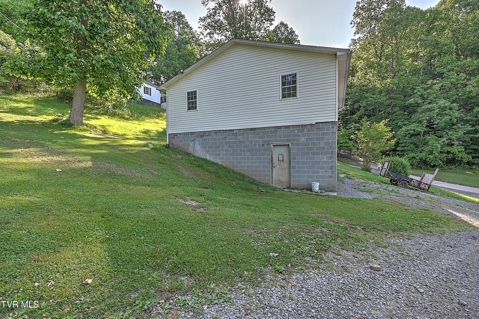 Photo #33: 21209 Lime Hill Road