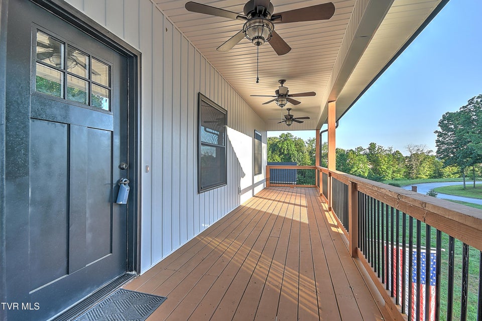 Photo #8: 144 Rosecliff Drive