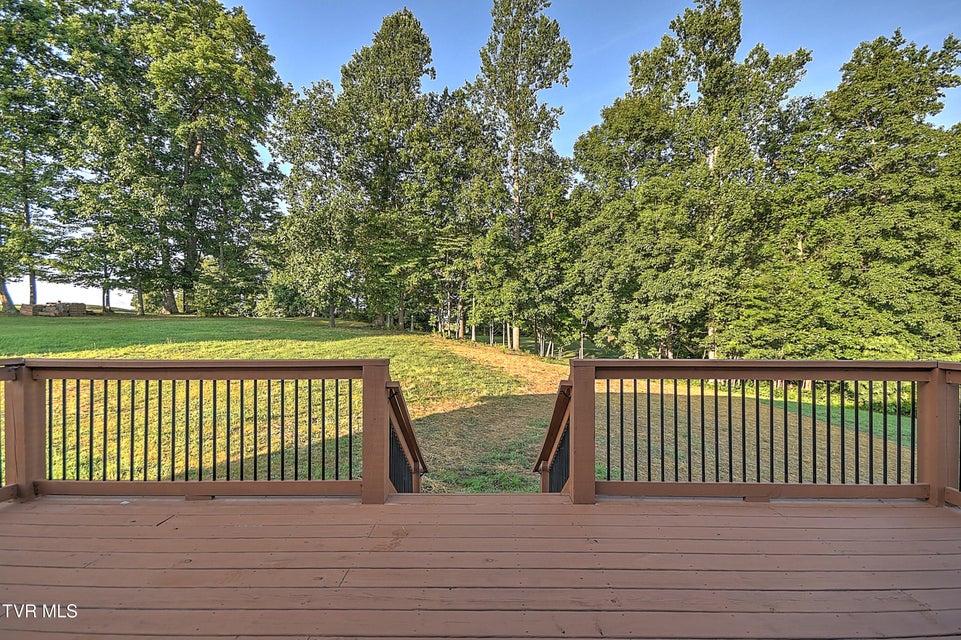 Photo #16: 144 Rosecliff Drive