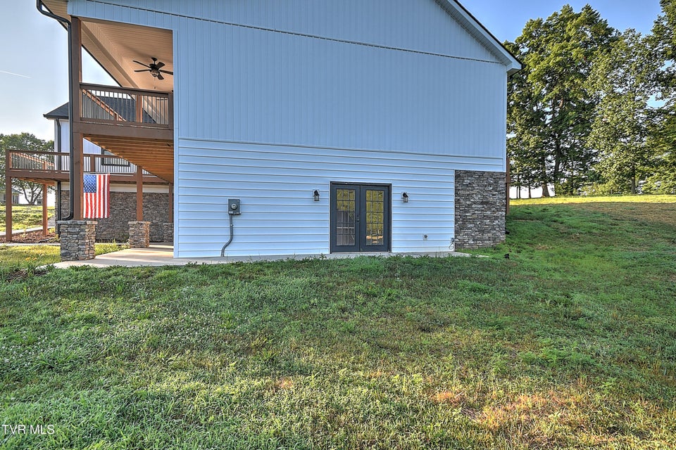 Photo #19: 144 Rosecliff Drive