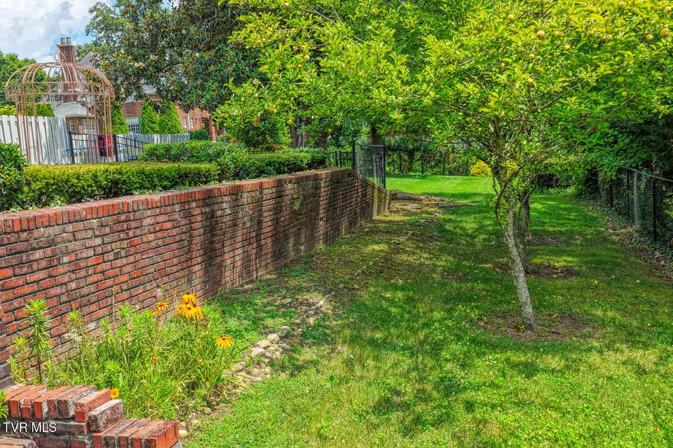 Photo #50: 1261 Watauga Street