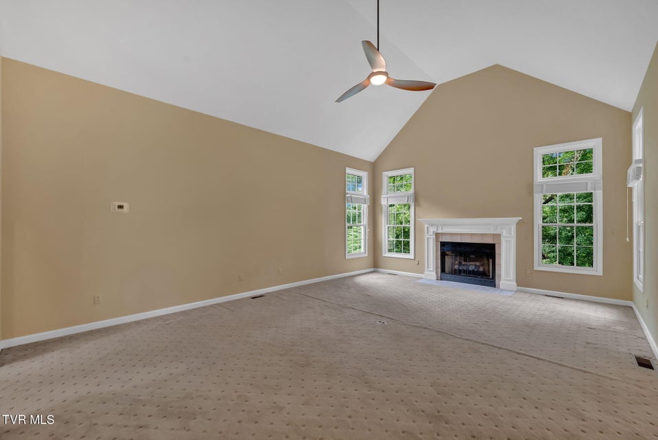 Photo #6: 129 Hillview Court