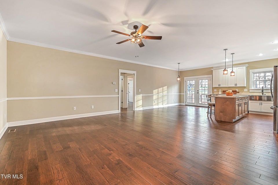 Photo #24: 144 Rosecliff Drive