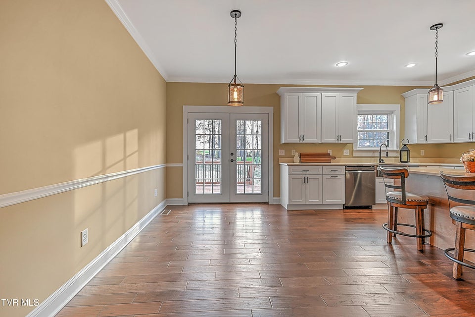 Photo #27: 144 Rosecliff Drive