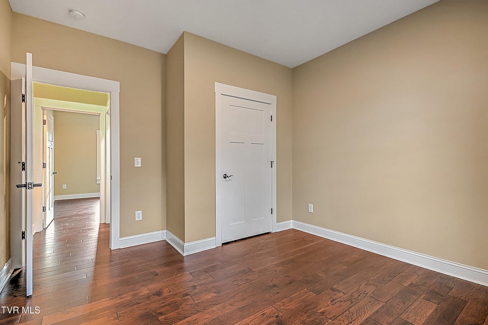 Photo #40: 144 Rosecliff Drive