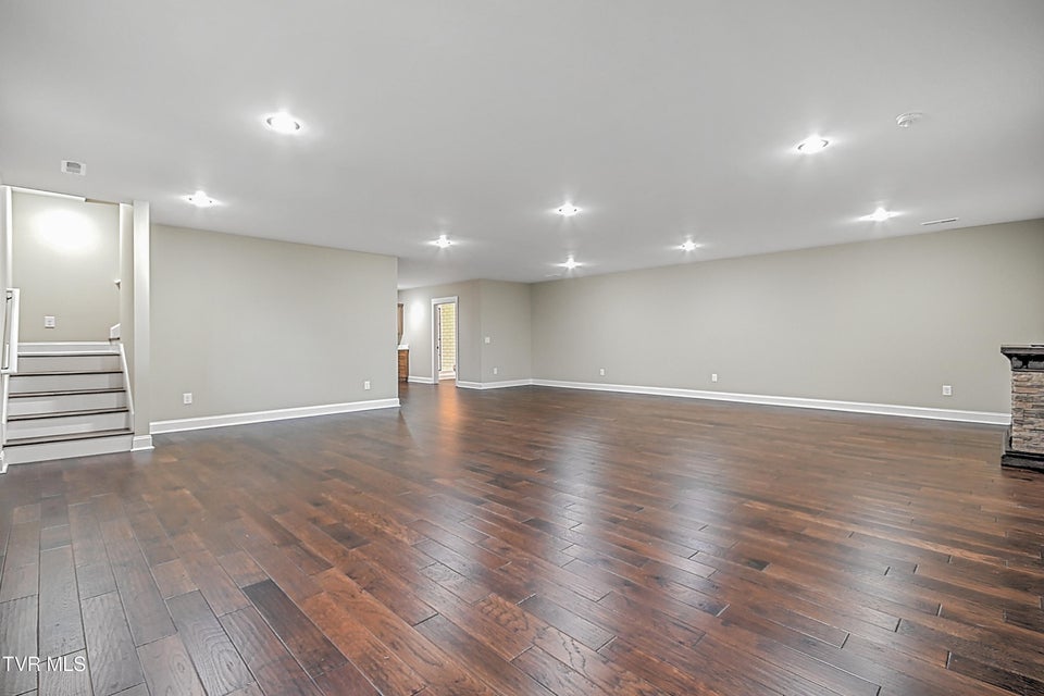 Photo #62: 144 Rosecliff Drive