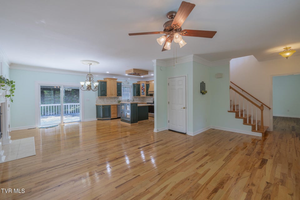 Photo #5: 566 Beechwood Road