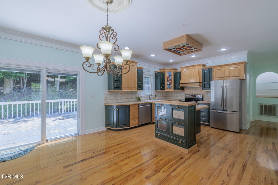 Photo #6: 566 Beechwood Road
