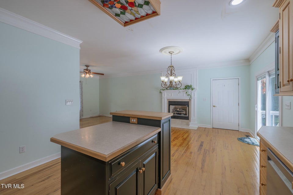 Photo #8: 566 Beechwood Road
