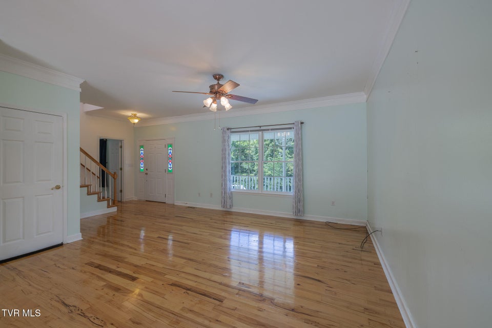 Photo #14: 566 Beechwood Road