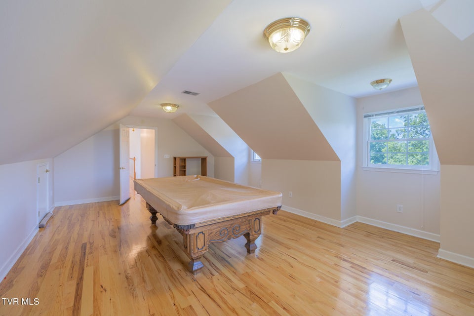Photo #33: 566 Beechwood Road