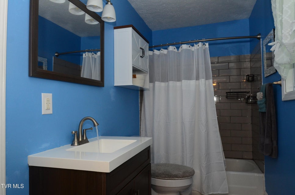 Photo #31: 2165 Steadman Street
