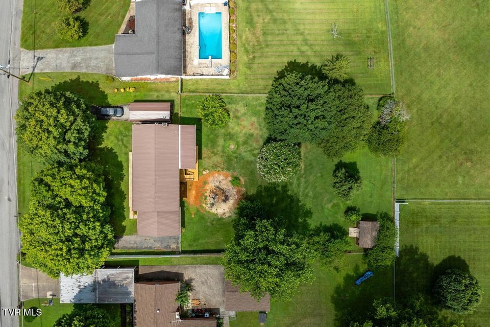 Photo #6: 2122 Hillcrest Drive